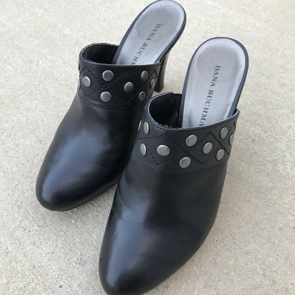 Dana Buchman Black Mules, Clogs